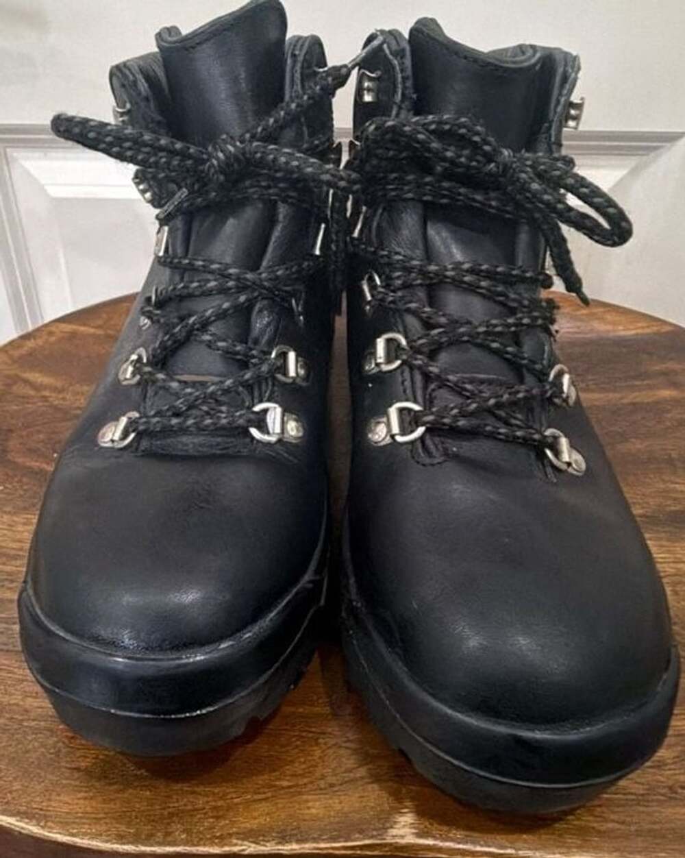 L.L. Bean Hiking Boots Black Leather Vibram Soles